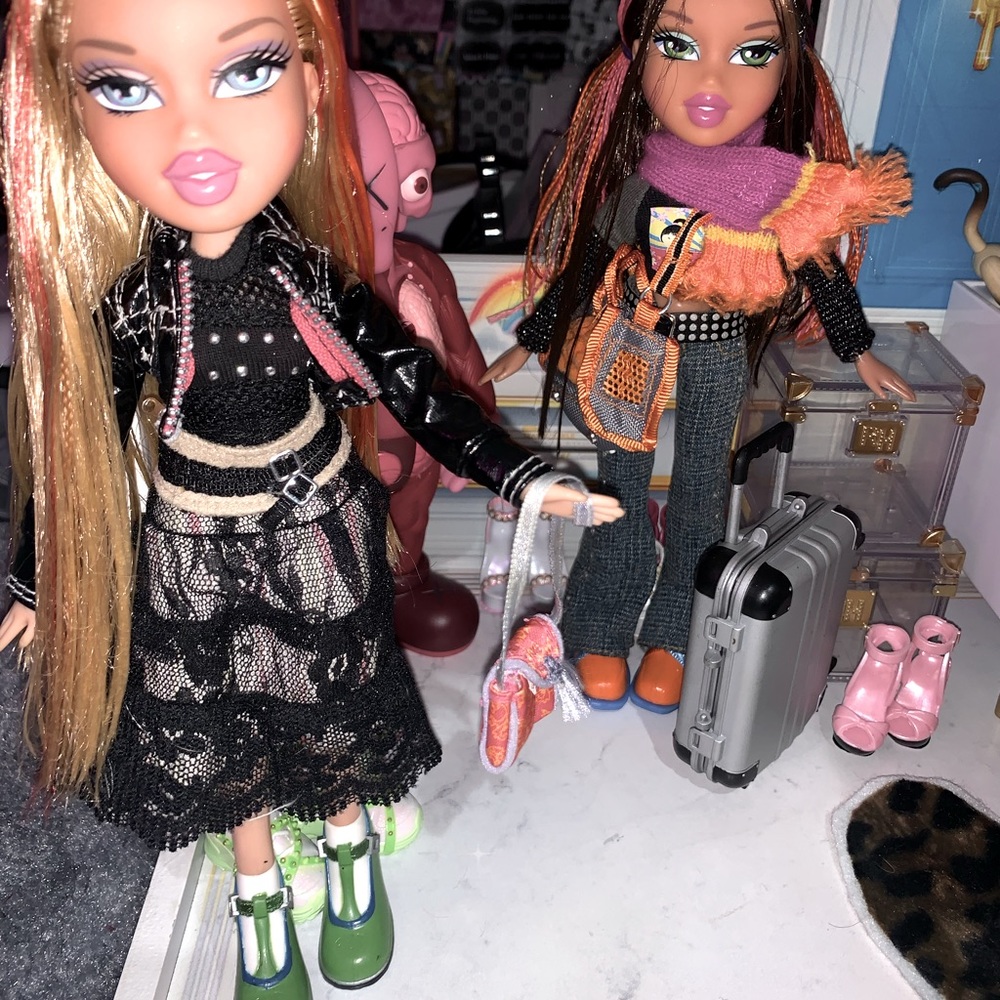 SOLD- Bratz tokyo a go-go Cloe